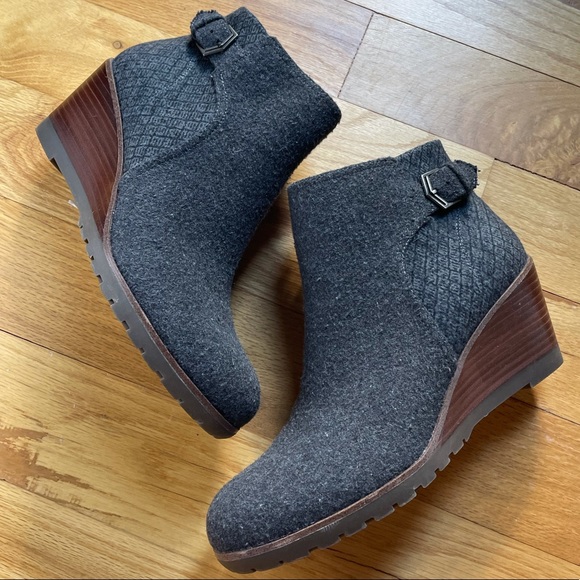 Dr Scholls Noelle Wool Wedge Ankle 